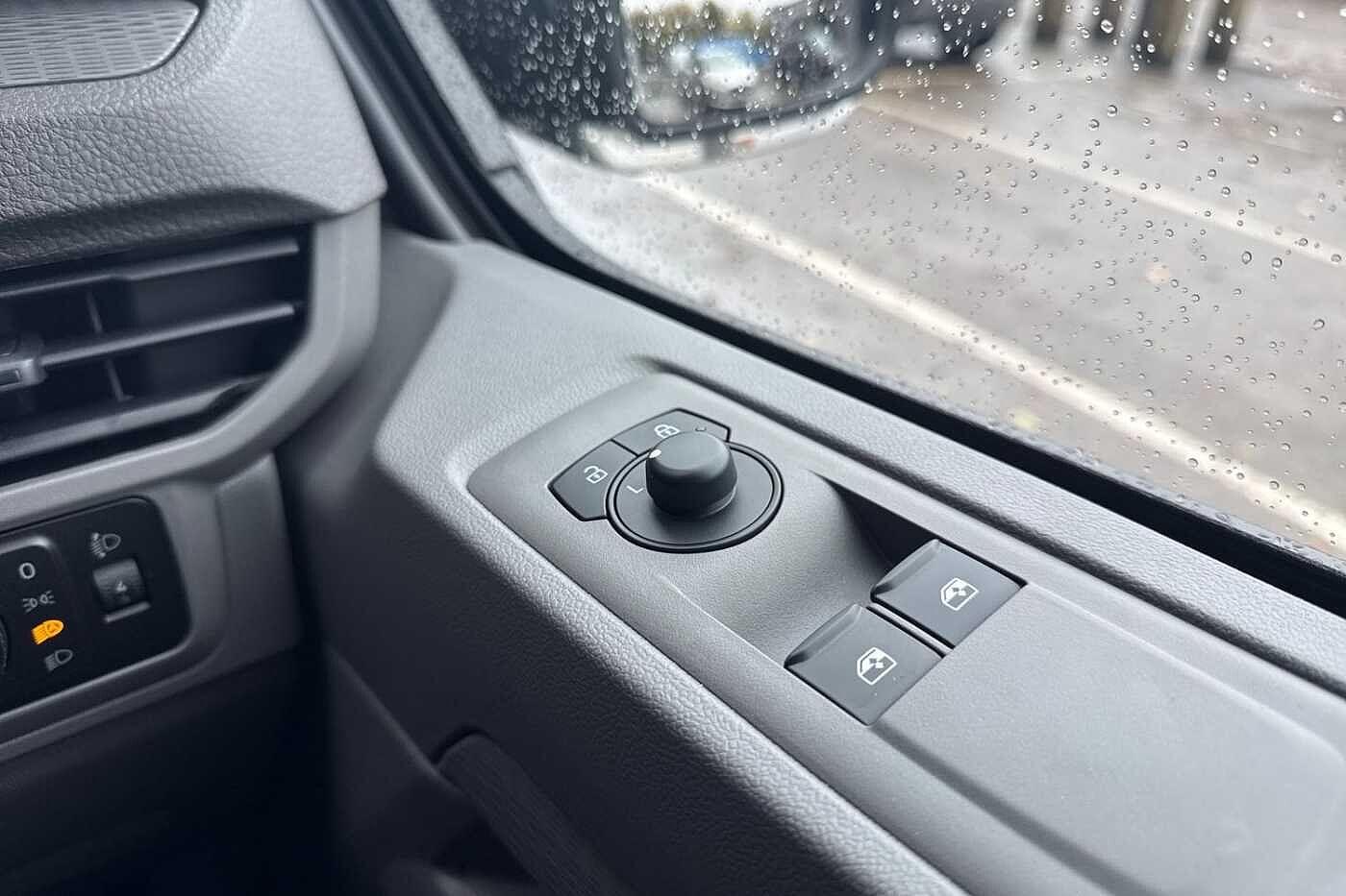 Used Volkswagen Transporter 2025 for sale - 77287125: Photo 17