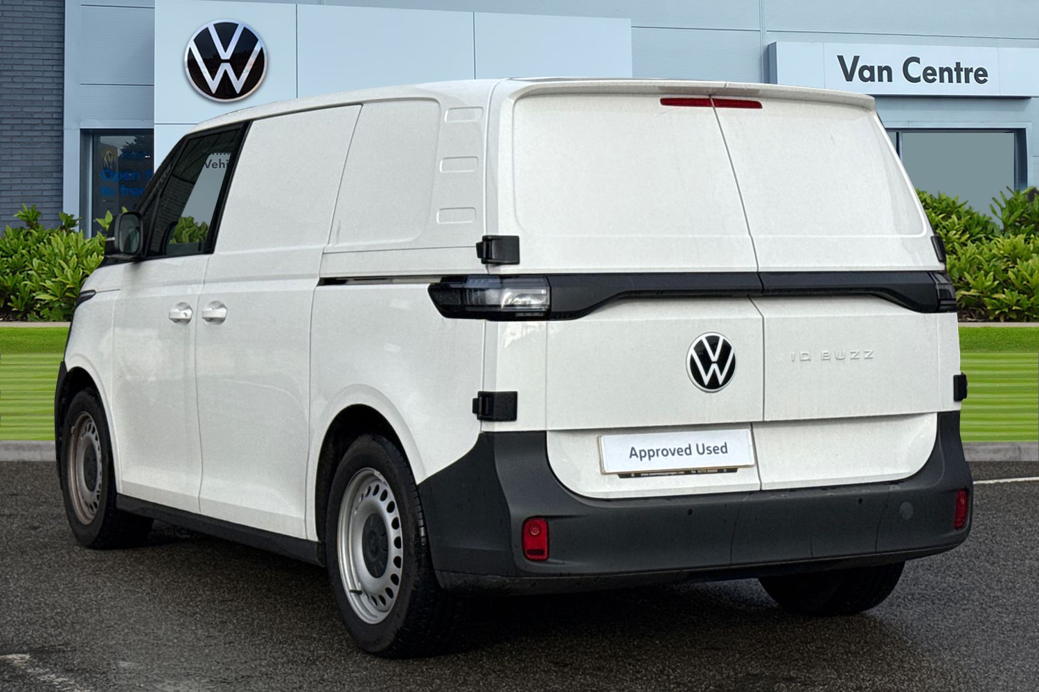 Used Volkswagen ID. Buzz Cargo 2025 for sale - 77451189: Photo 2