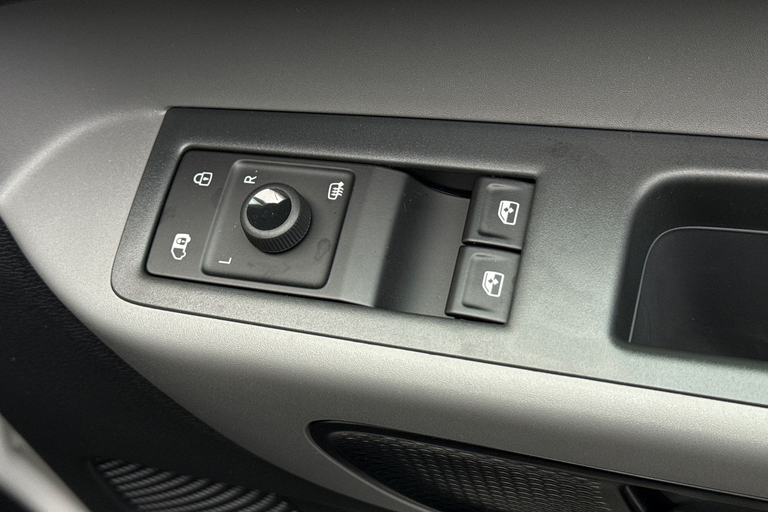 Used Volkswagen ID. Buzz Cargo 2025 for sale - 77451189: Photo 20