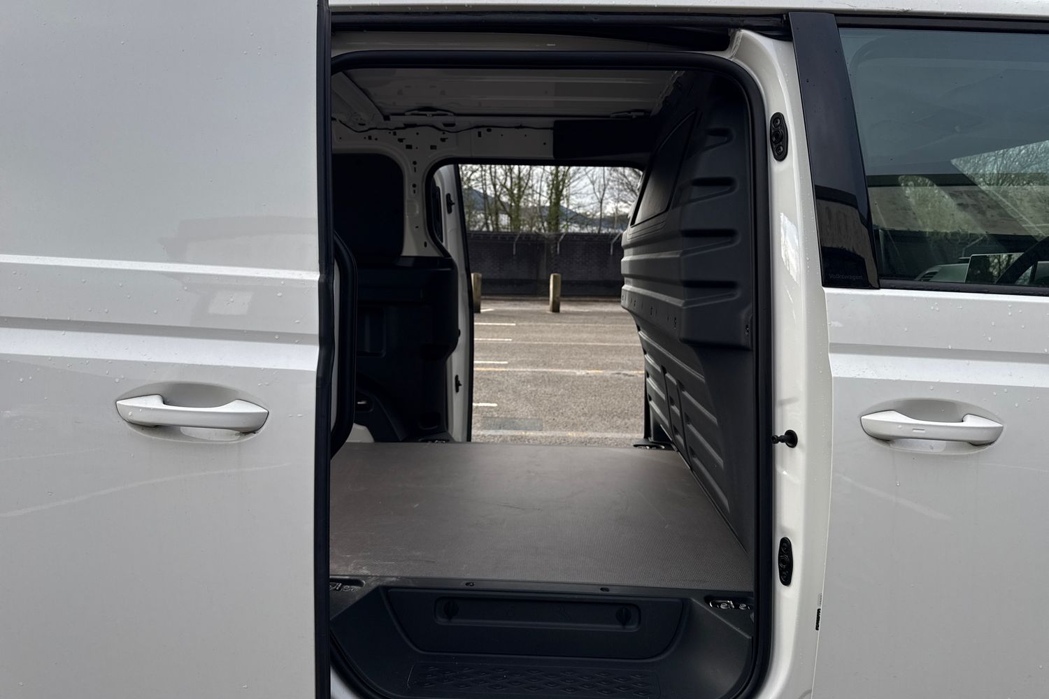 Used Volkswagen ID. Buzz Cargo 2025 for sale - 77451189: Photo 28