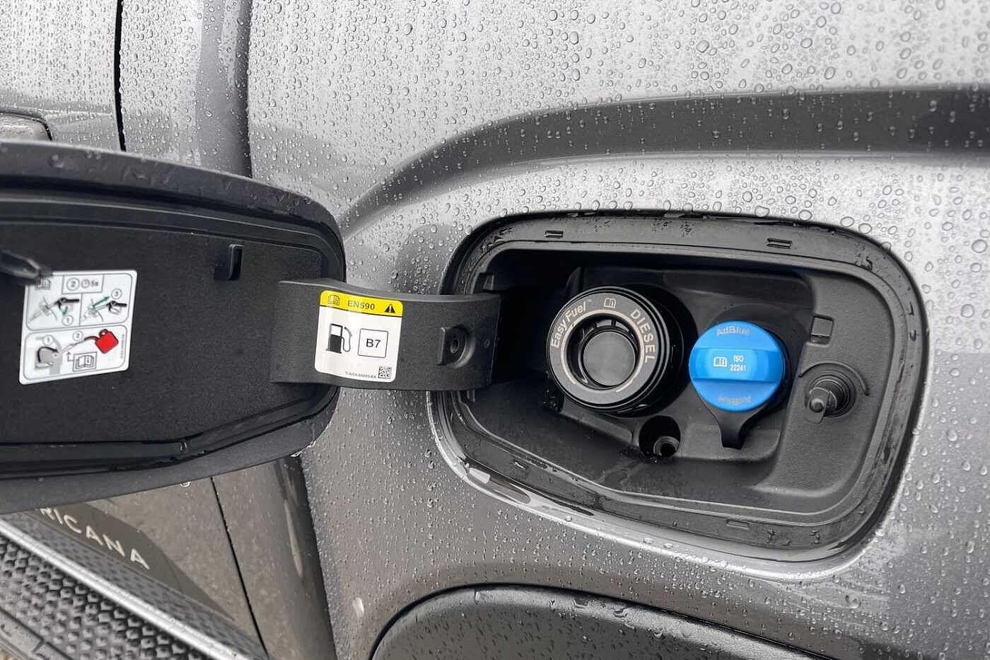 Used Volkswagen Amarok 2023 for sale - 77052198: Photo 46