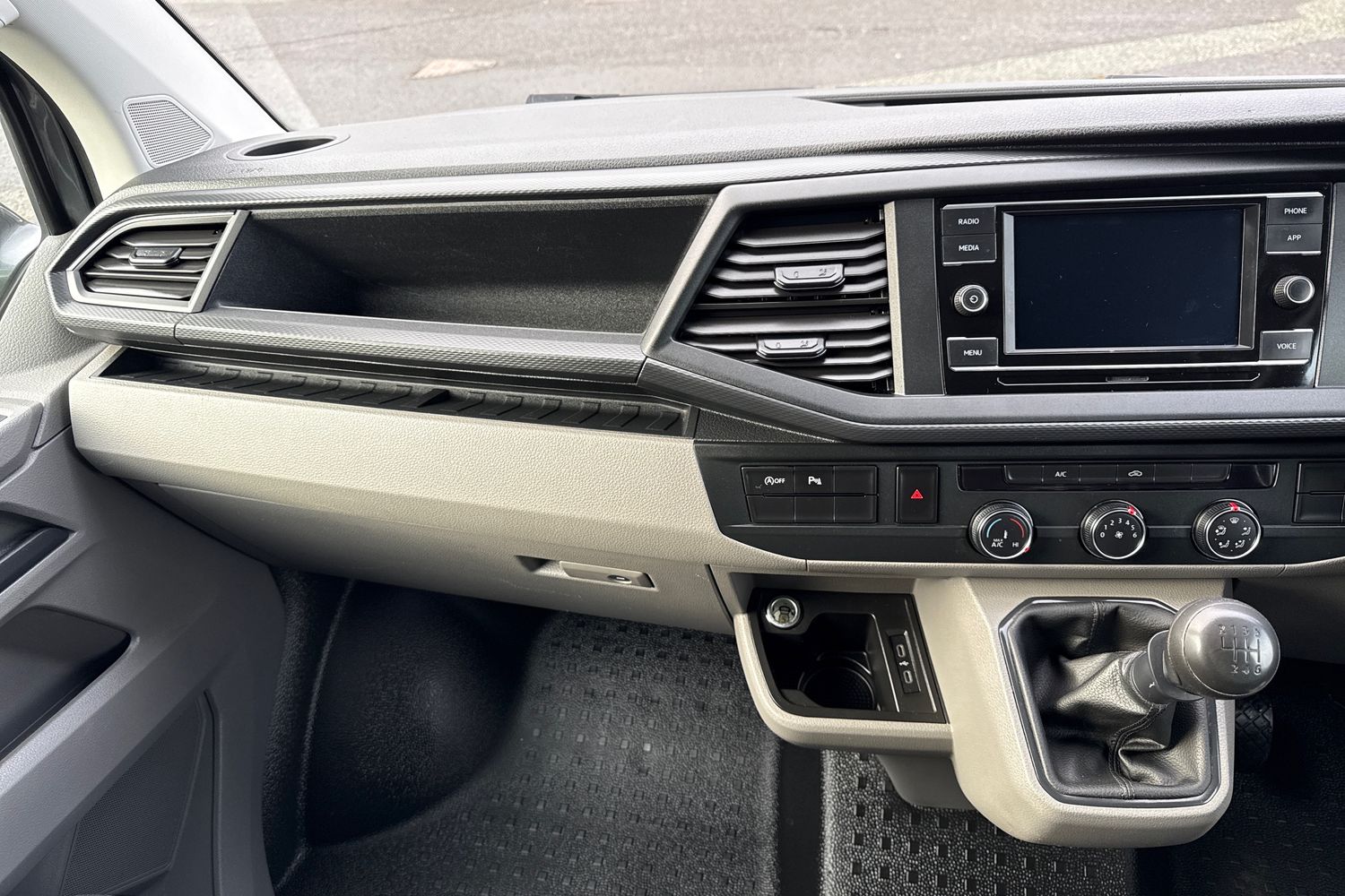 Used Volkswagen Transporter 2023 for sale - 76855040: Photo 20