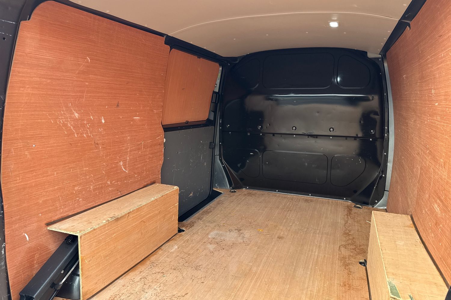 Used Volkswagen Transporter 2023 for sale - 76855040: Photo 28