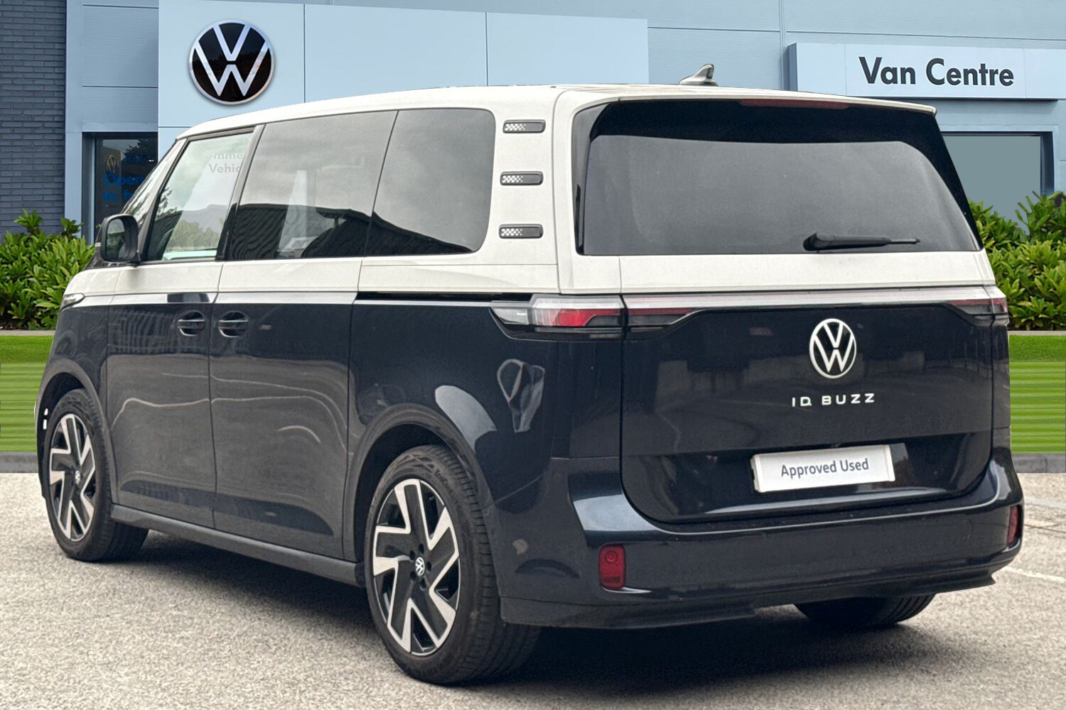 Used Volkswagen ID.Buzz 2024 for sale - 76288336: Photo 2