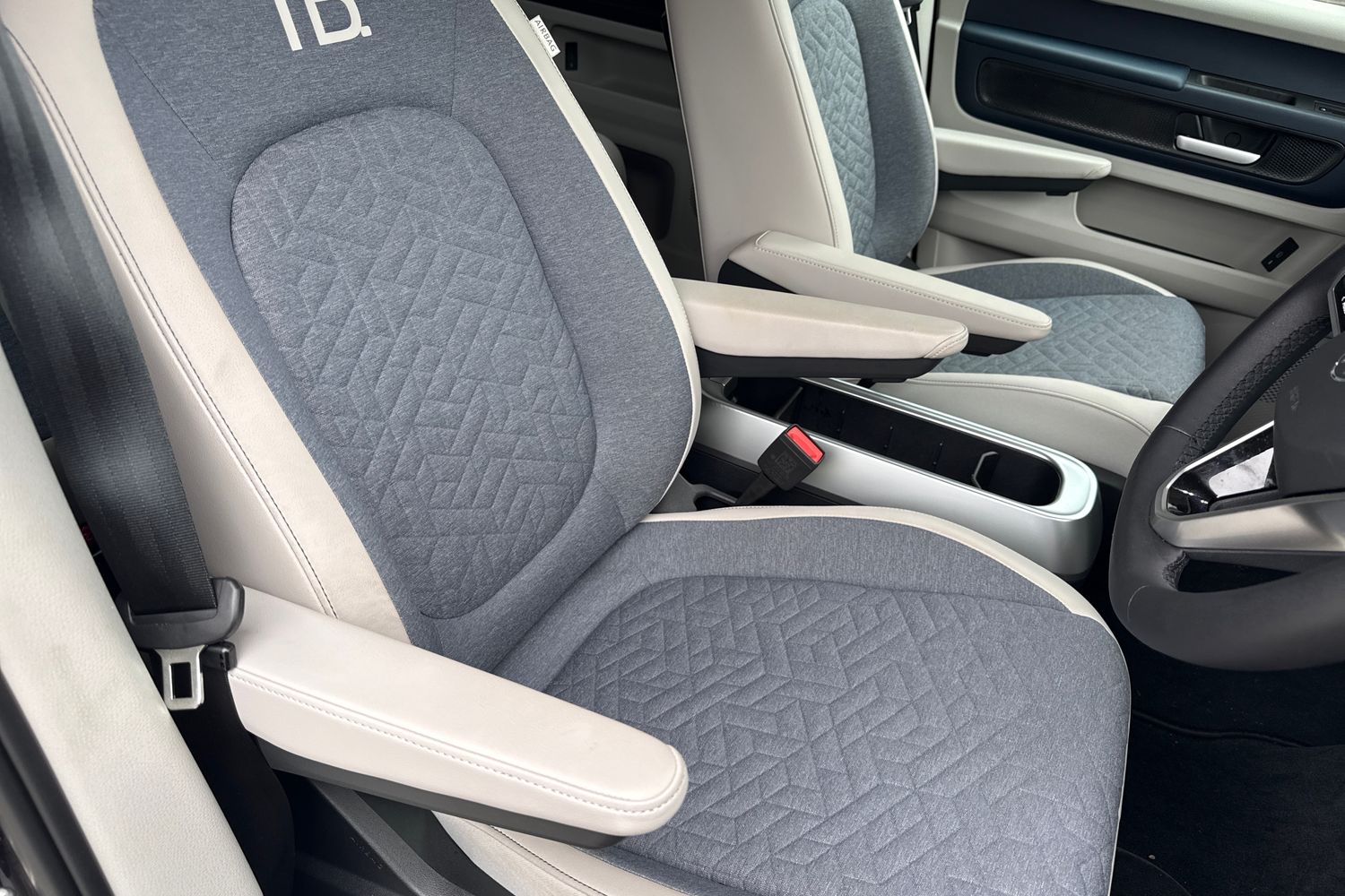 Used Volkswagen ID.Buzz 2024 for sale - 76288336: Photo 32