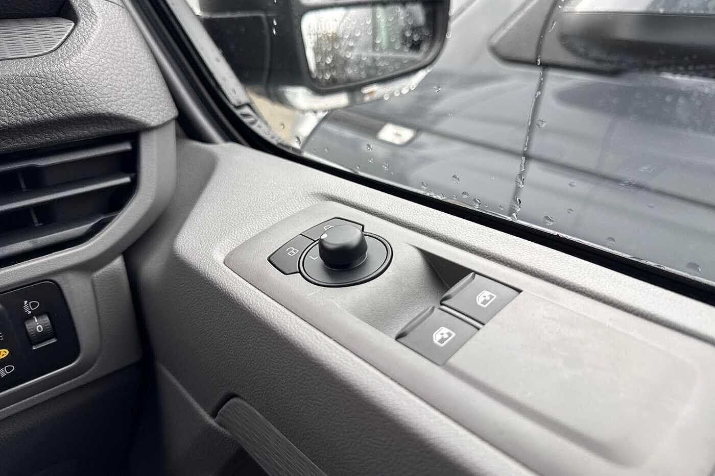 Used Volkswagen Transporter 2025 for sale - 76509175: Photo 17