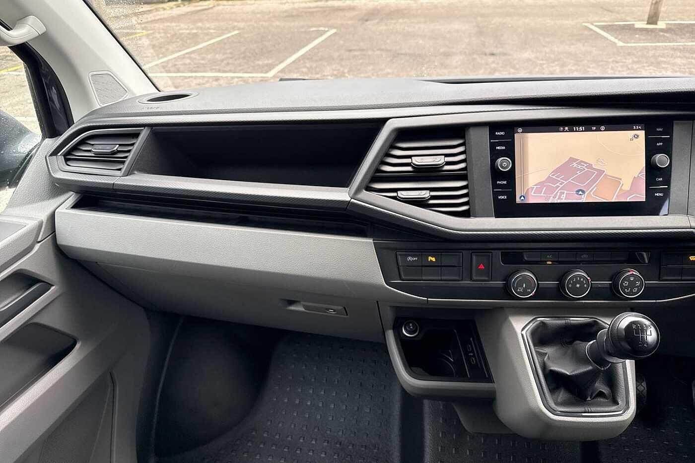 Used Volkswagen Transporter 2024 for sale - 77152649: Photo 15