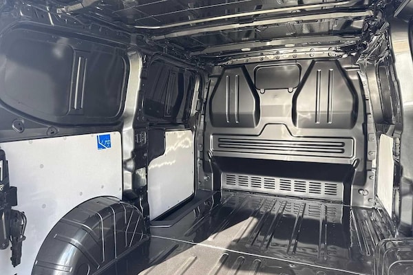 Used Volkswagen Transporter 2025 for sale - 76143804: Photo 30