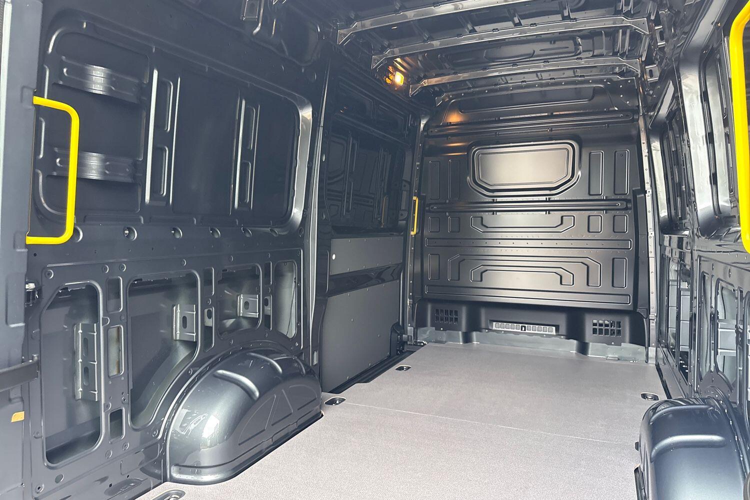 Used Volkswagen Crafter 2025 for sale - 77199373: Photo 43