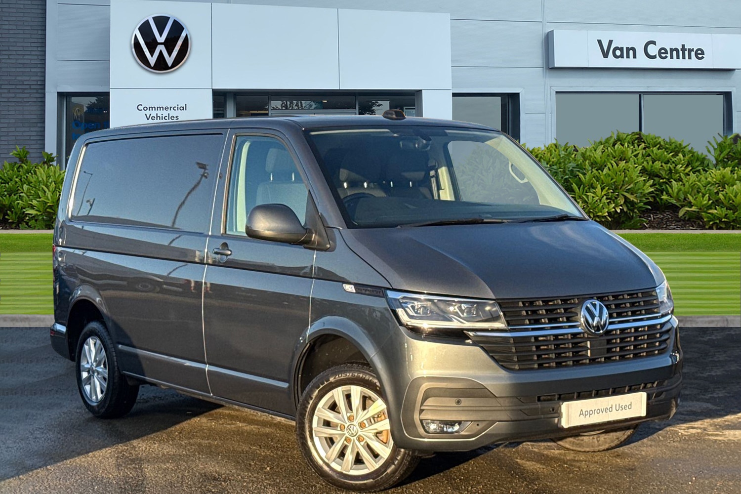 Used Volkswagen Transporter 2022 for sale - 76836318: Photo 1