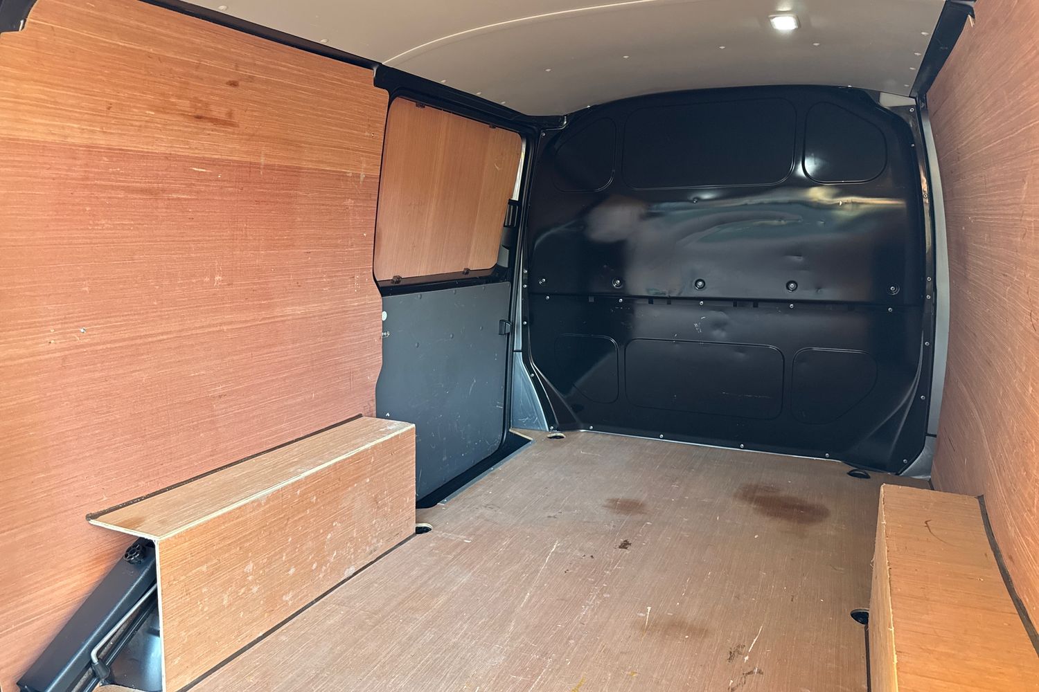 Used Volkswagen Transporter 2022 for sale - 76836318: Photo 27