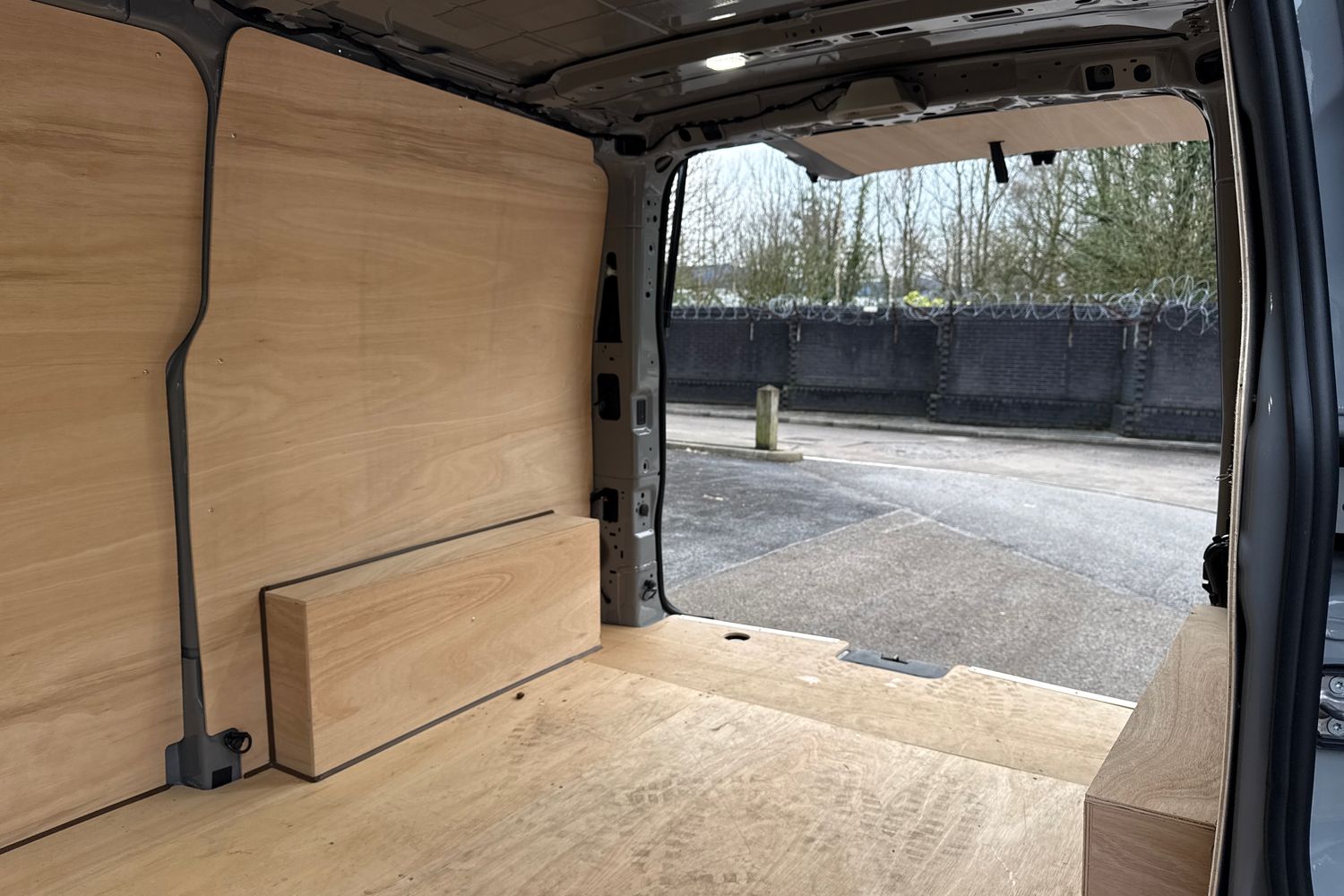 Used Volkswagen Transporter 2025 for sale - 77540991: Photo 9