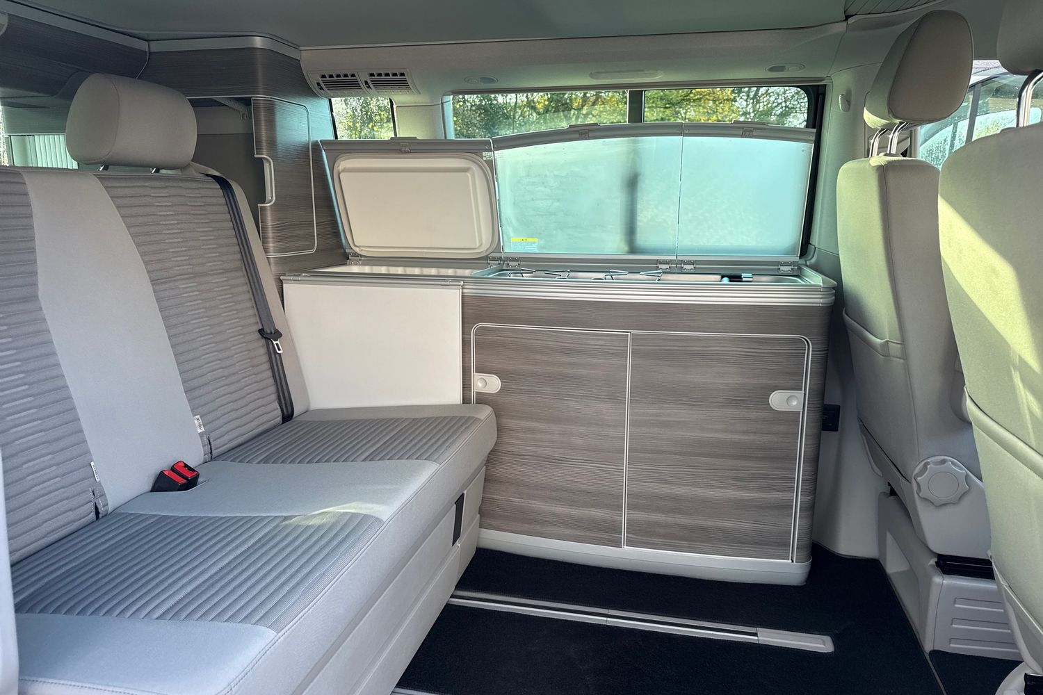 Used Volkswagen California 2018 for sale - 76836319: Photo 35