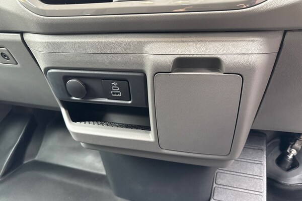 Used Volkswagen Transporter 2025 for sale - 76288328: Photo 33