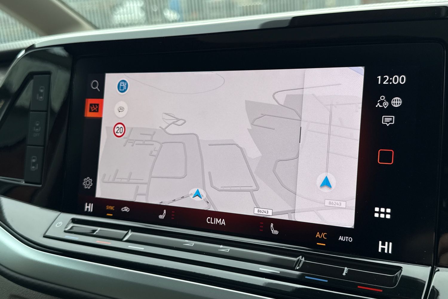 Used Volkswagen Multivan 2025 for sale - 77733607: Photo 17