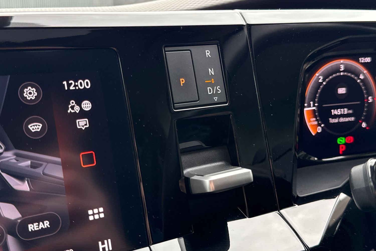 Used Volkswagen Multivan 2025 for sale - 77733607: Photo 23