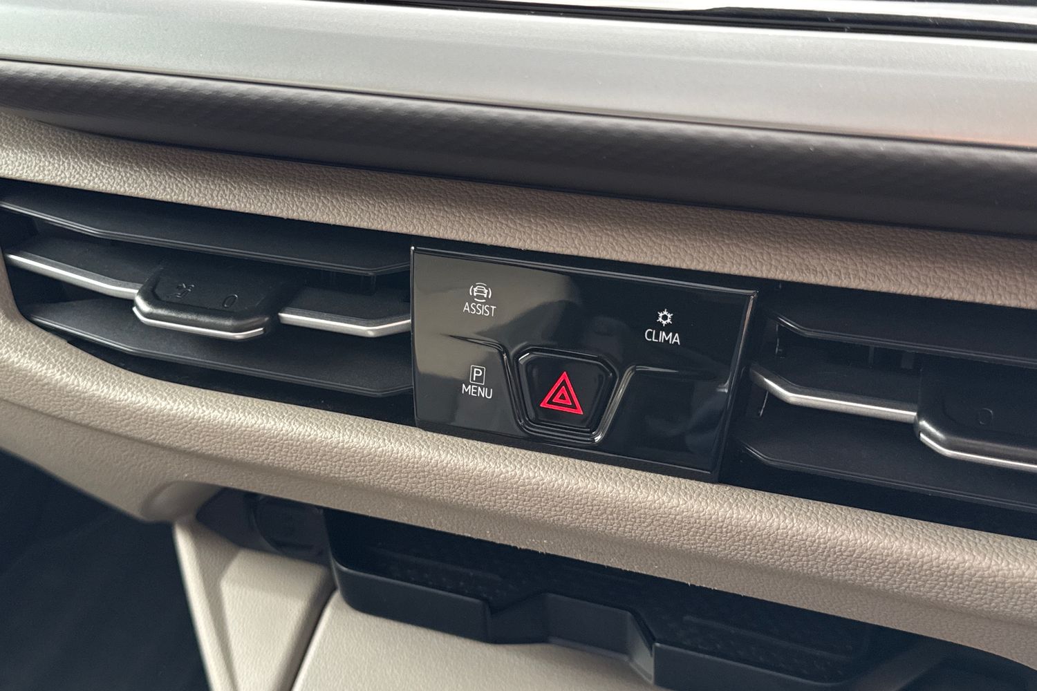 Used Volkswagen Multivan 2025 for sale - 77733607: Photo 57