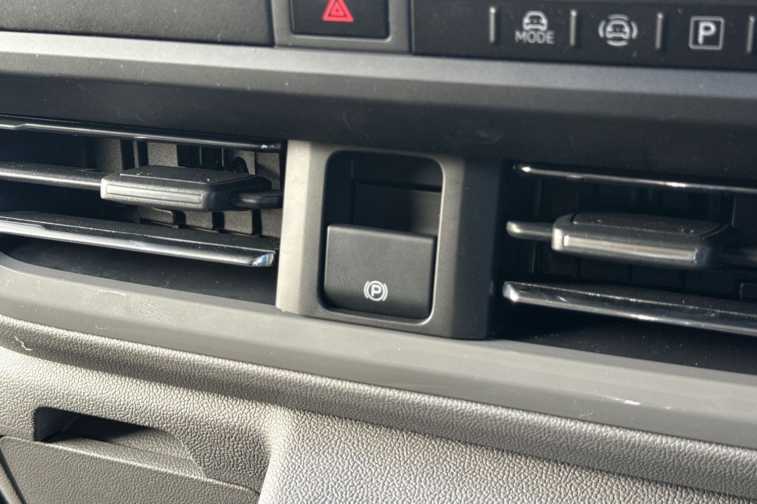 Used Volkswagen Transporter 2025 for sale - 77226526: Photo 31