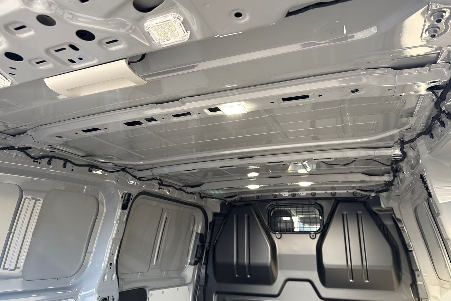 Used Volkswagen Transporter 2025 for sale - 77226526: Photo 41