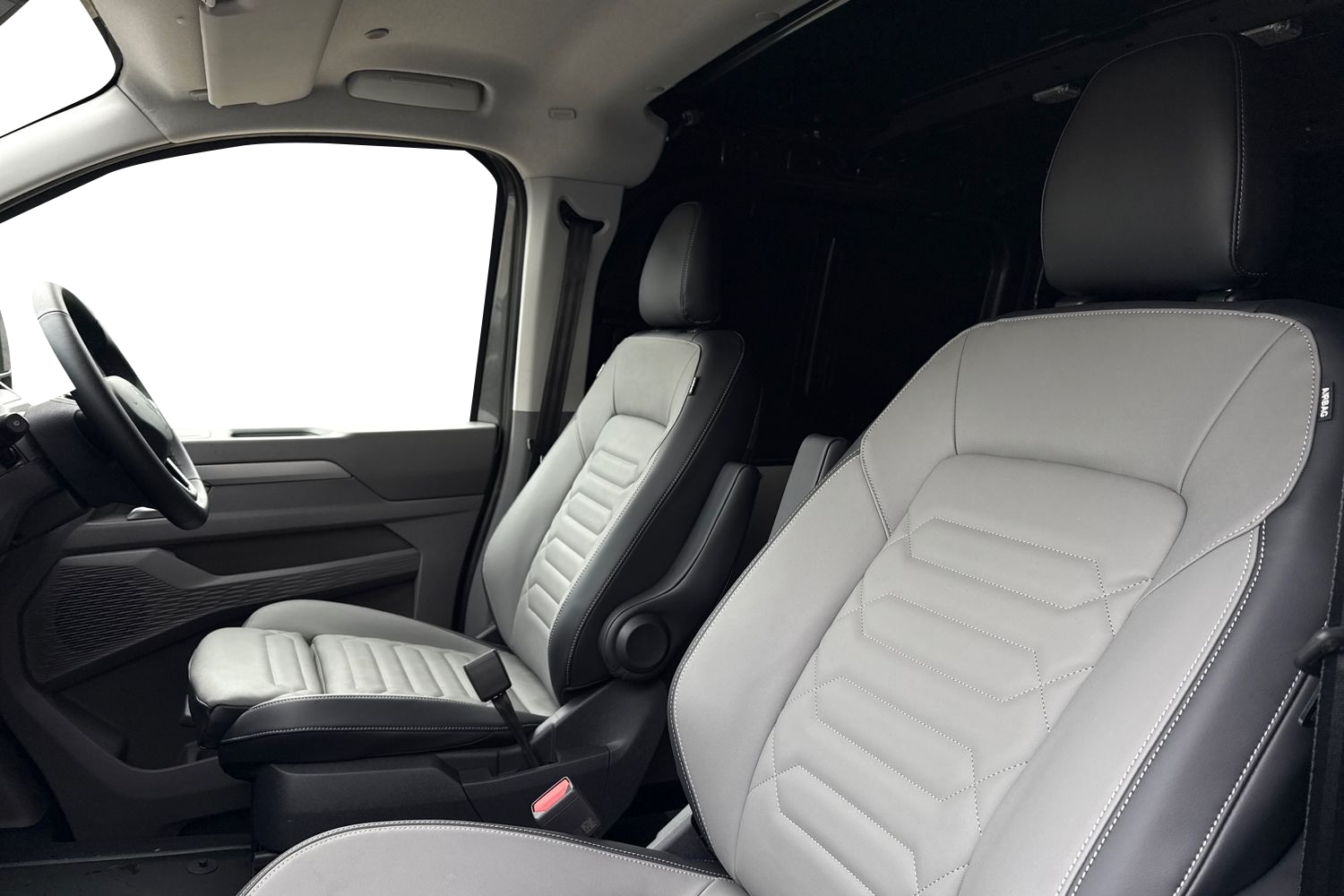 Used Volkswagen Transporter 2025 for sale - 77287203: Photo 15