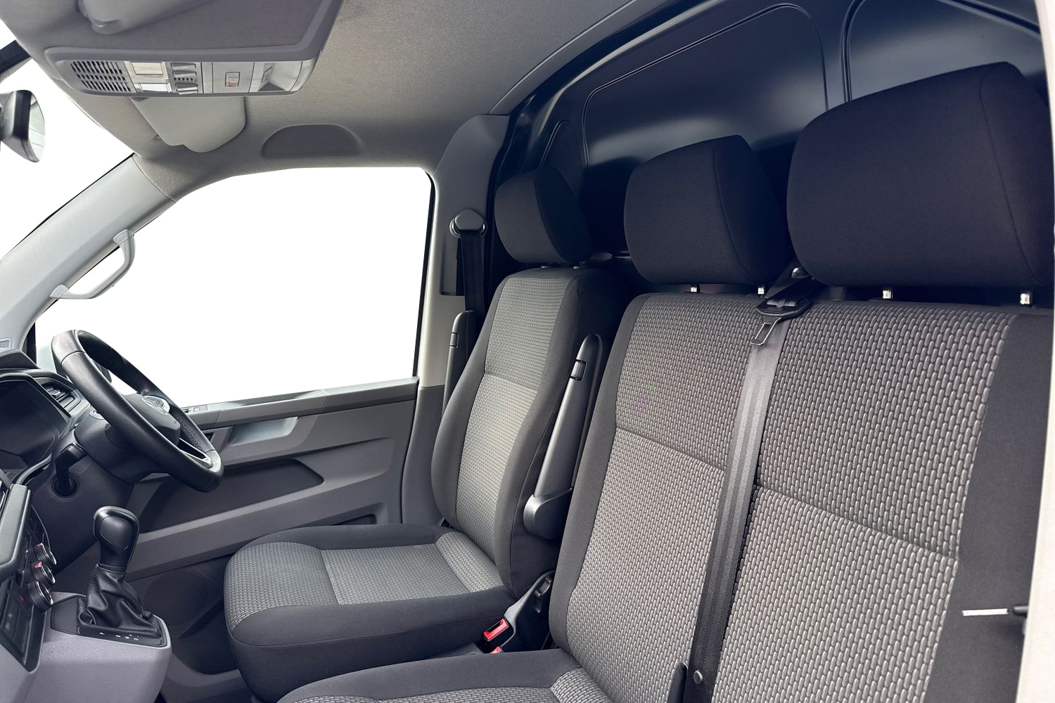 Used Volkswagen Transporter 2024 for sale - 77083946: Photo 15