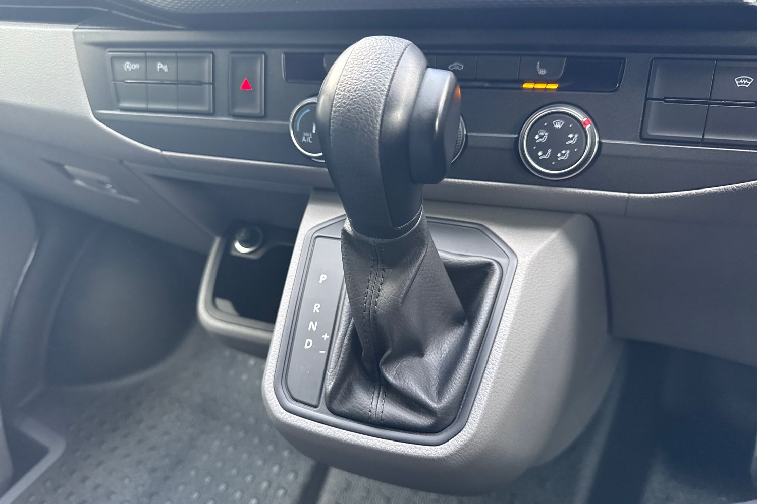 Used Volkswagen Transporter 2024 for sale - 77083946: Photo 22