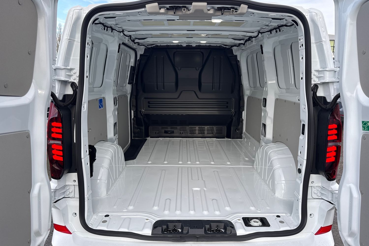 Used Volkswagen Transporter 2025 for sale - 77226327: Photo 6