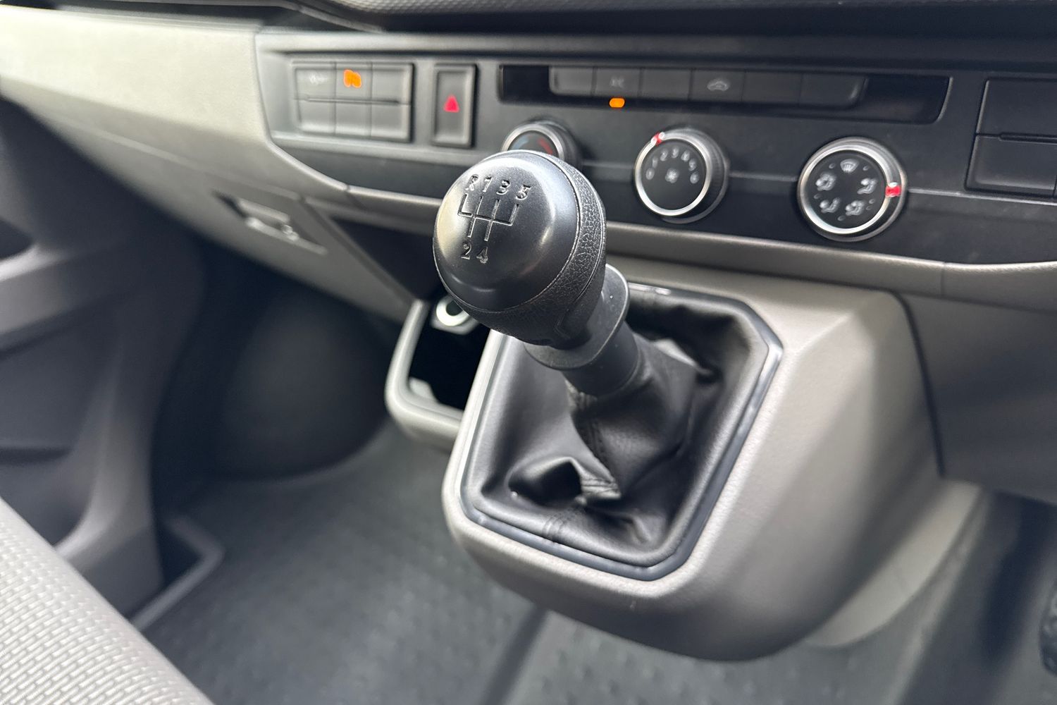 Used Volkswagen Transporter 2024 for sale - 76934280: Photo 23