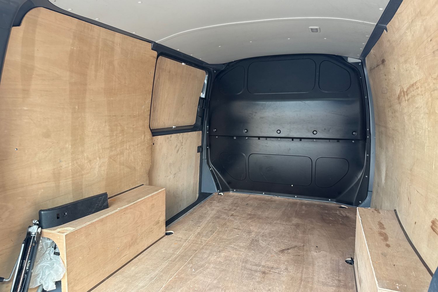 Used Volkswagen Transporter 2024 for sale - 76934280: Photo 39