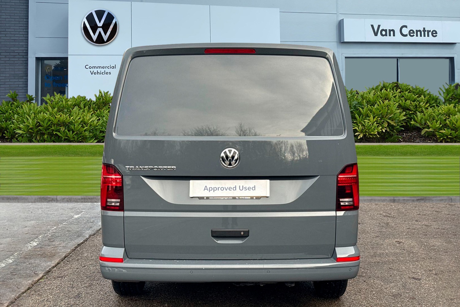 Used Volkswagen Transporter 2024 for sale - 76934280: Photo 4