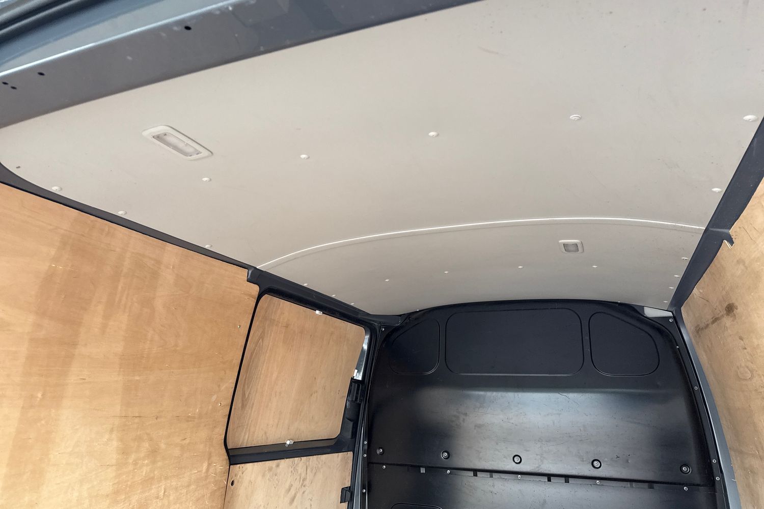 Used Volkswagen Transporter 2024 for sale - 76934280: Photo 40