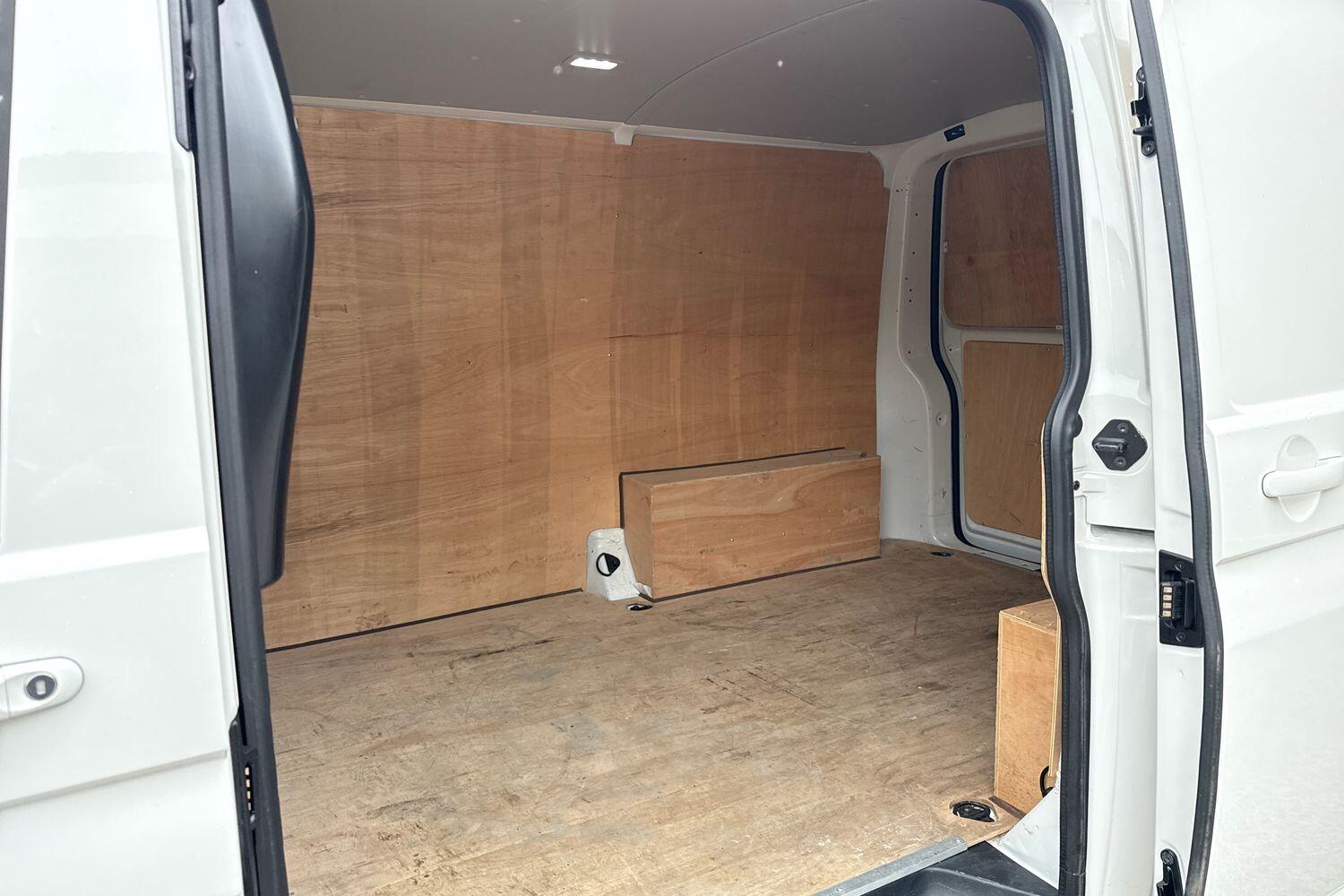 Used Volkswagen Transporter 2024 for sale - 77919297: Photo 13