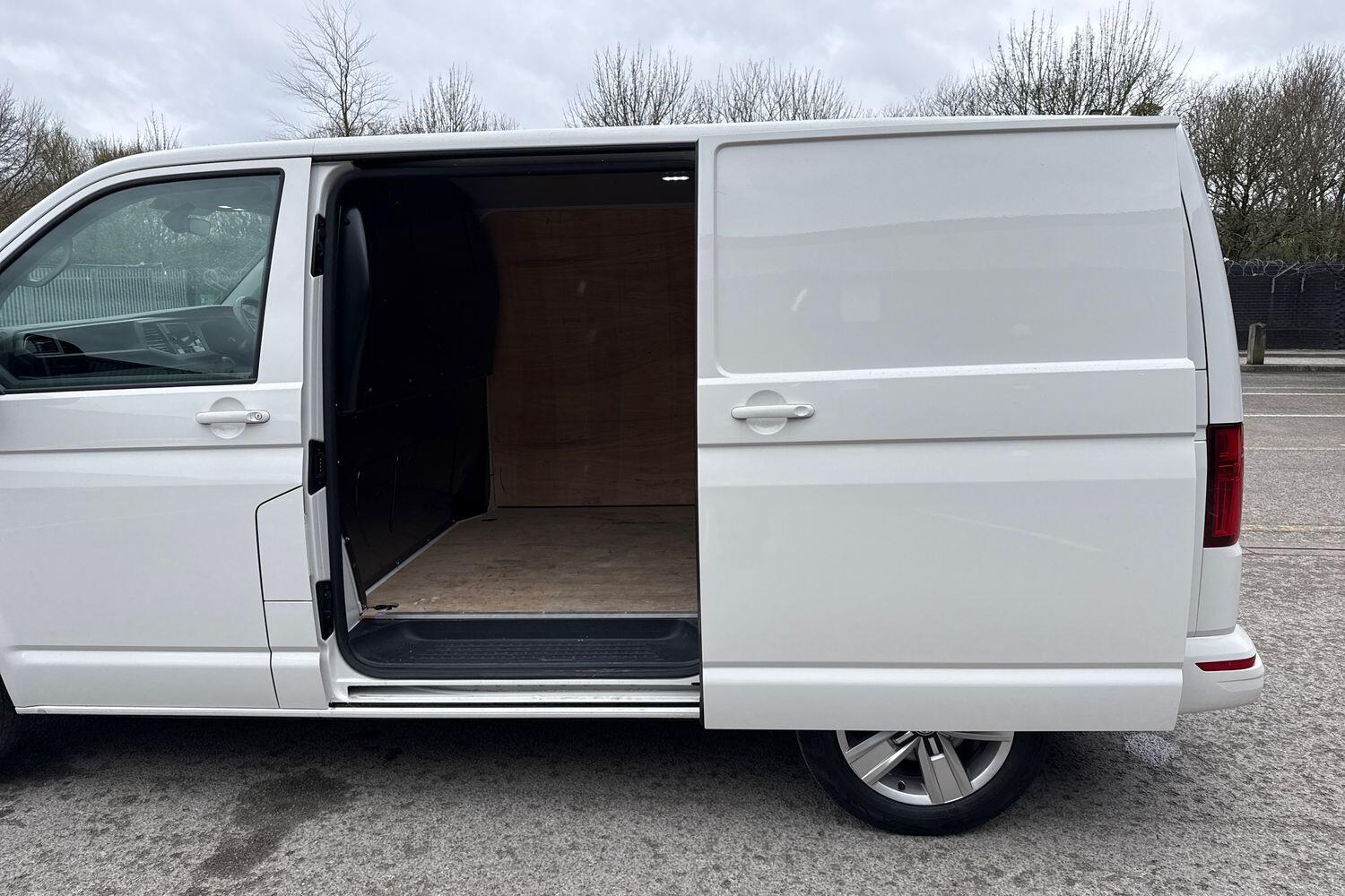 Used Volkswagen Transporter 2024 for sale - 77919297: Photo 28