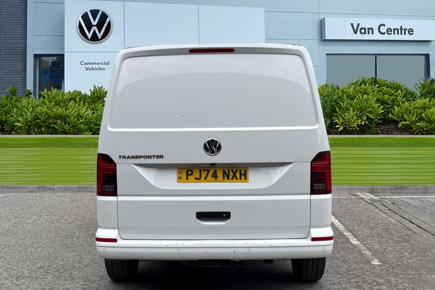 Used Volkswagen Transporter 2024 for sale - 77919297: Photo 4