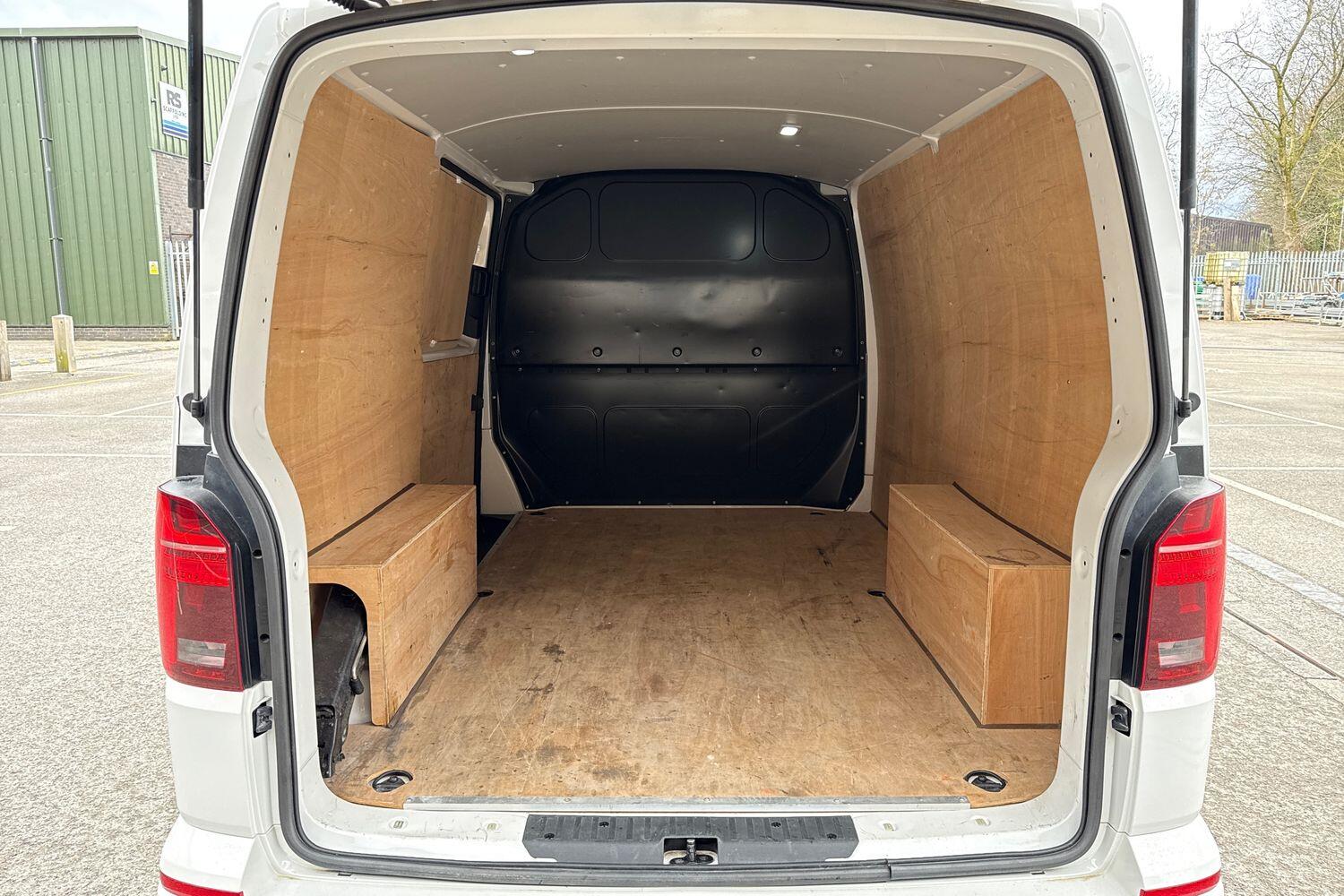 Used Volkswagen Transporter 2024 for sale - 77919297: Photo 9