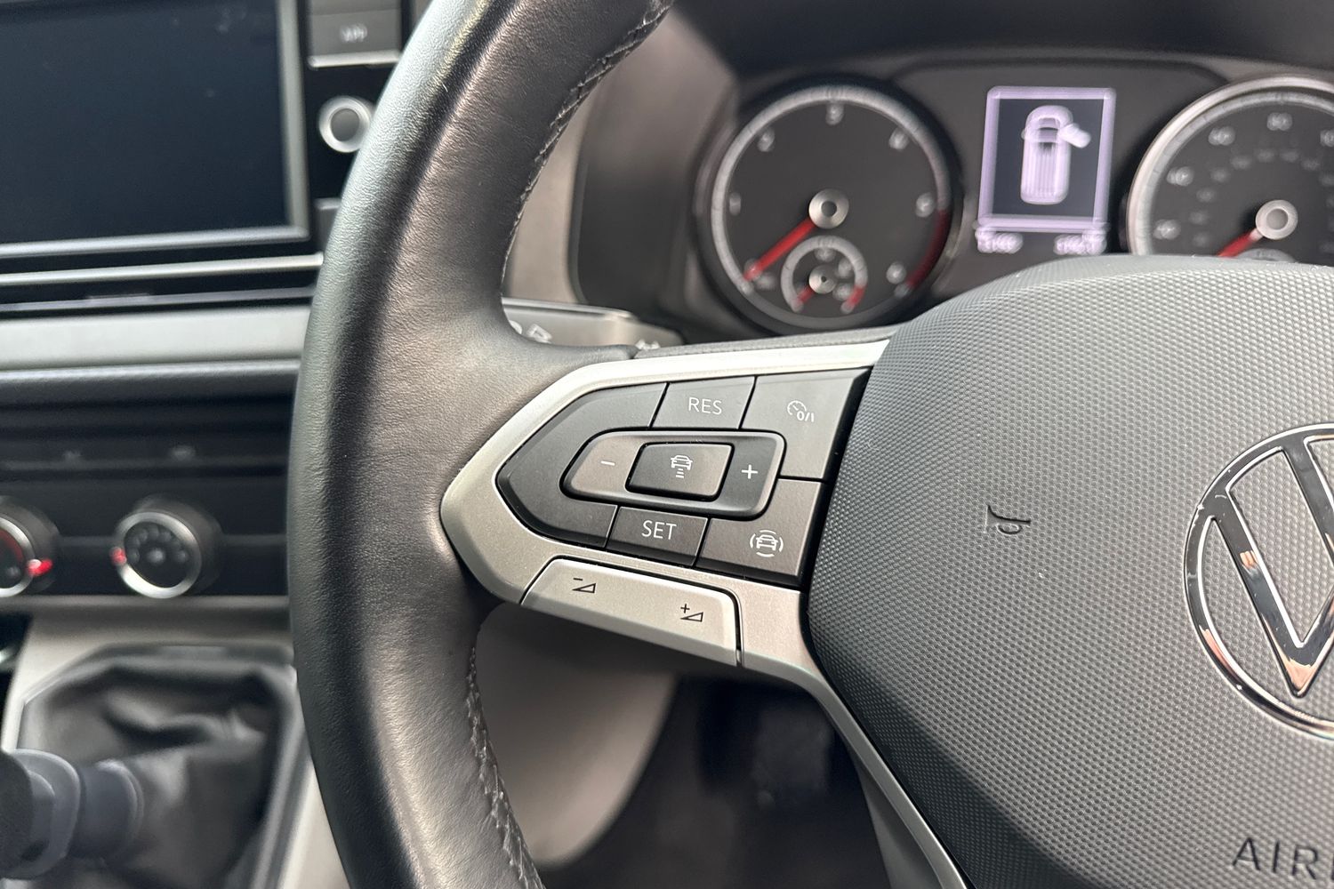 Used Volkswagen Transporter 2024 for sale - 76972799: Photo 34