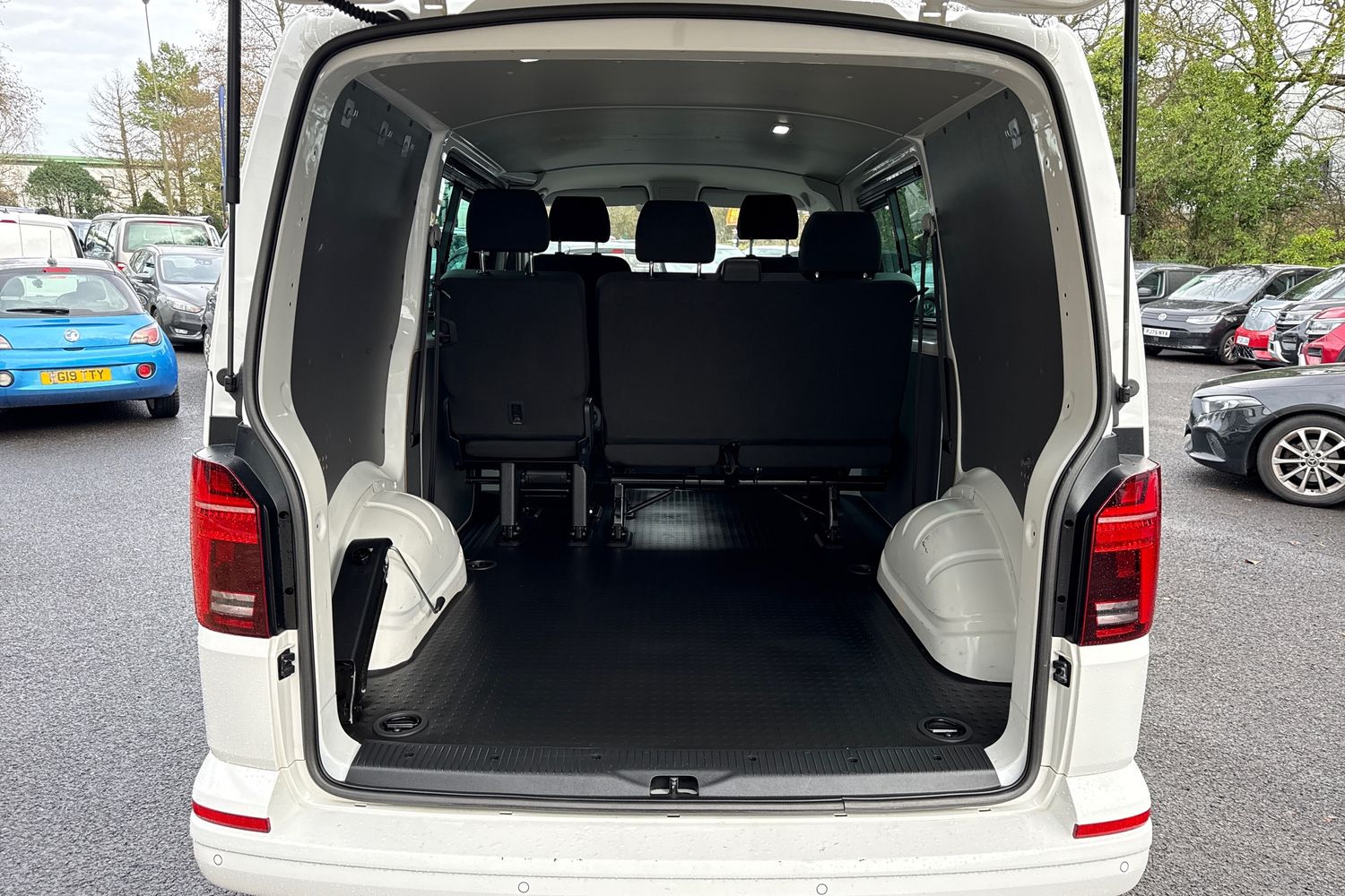 Used Volkswagen Transporter 2024 for sale - 76972799: Photo 7