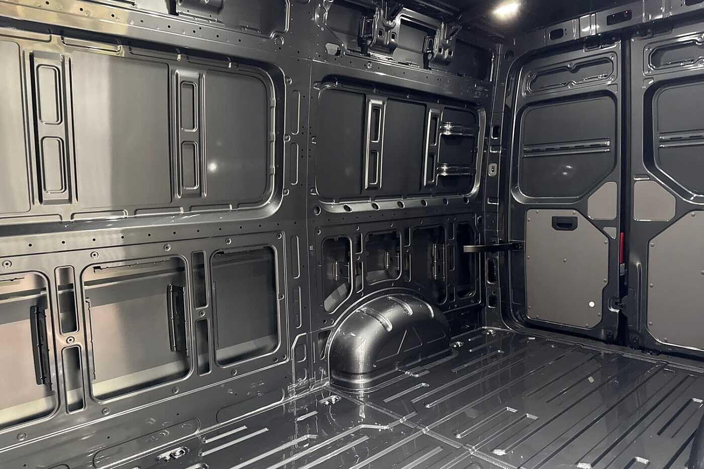 Used Volkswagen Crafter 2025 for sale - 76546103: Photo 13