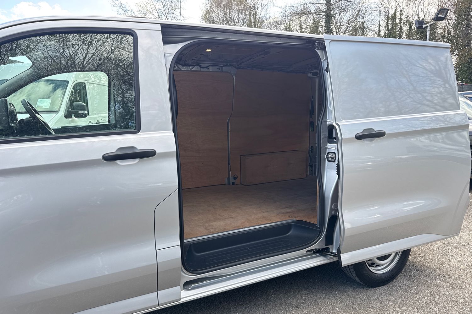 Used Volkswagen Transporter 2025 for sale - 78122417: Photo 34