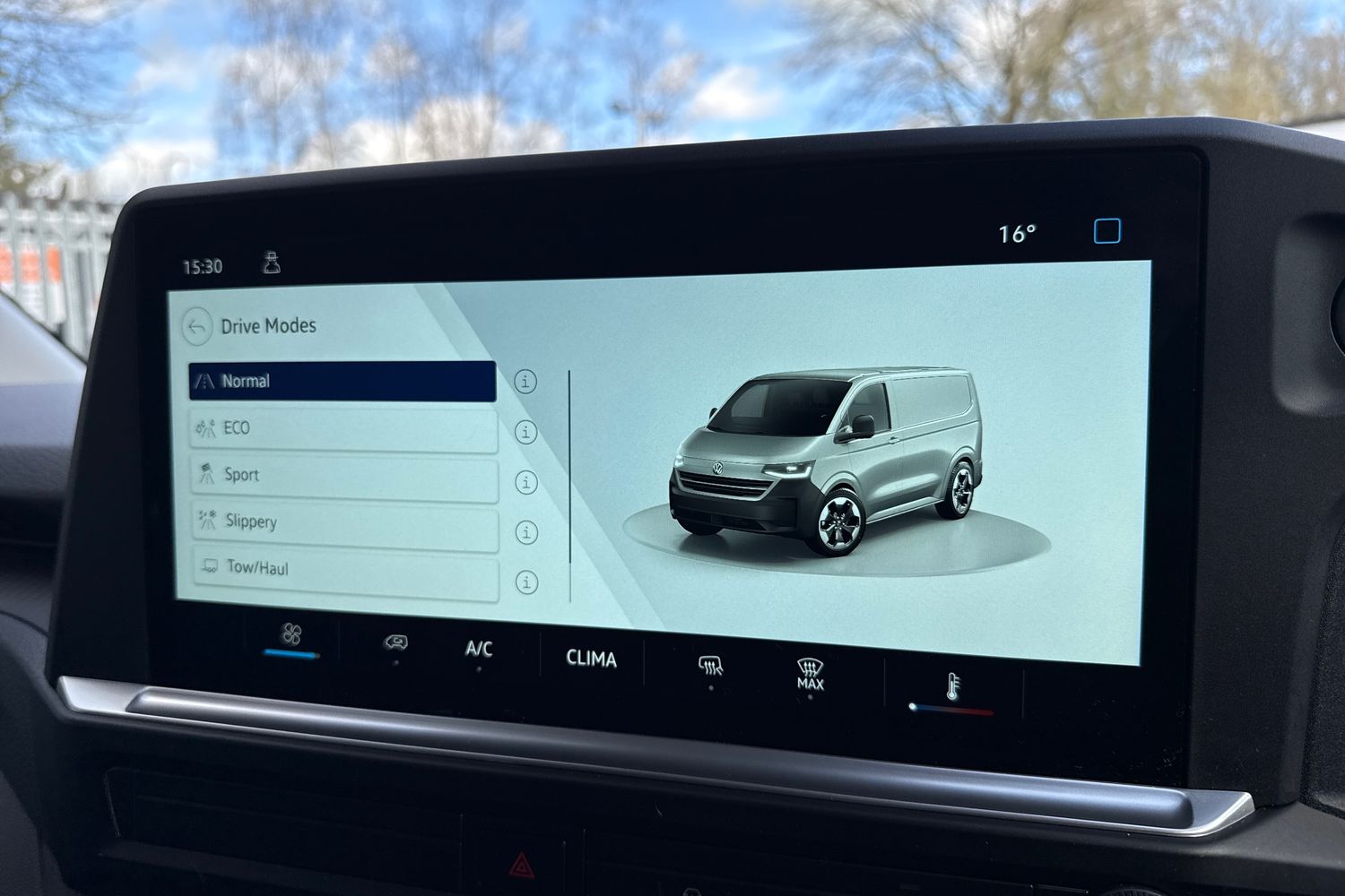 Used Volkswagen Transporter 2025 for sale - 78122417: Photo 43