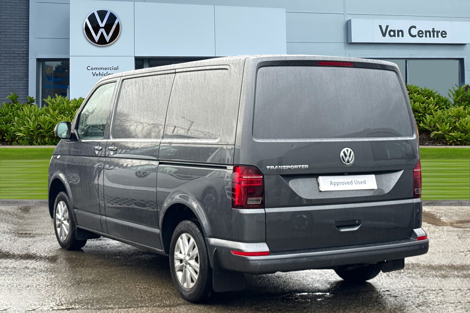 Used Volkswagen Transporter 2024 for sale - 77199364: Photo 2