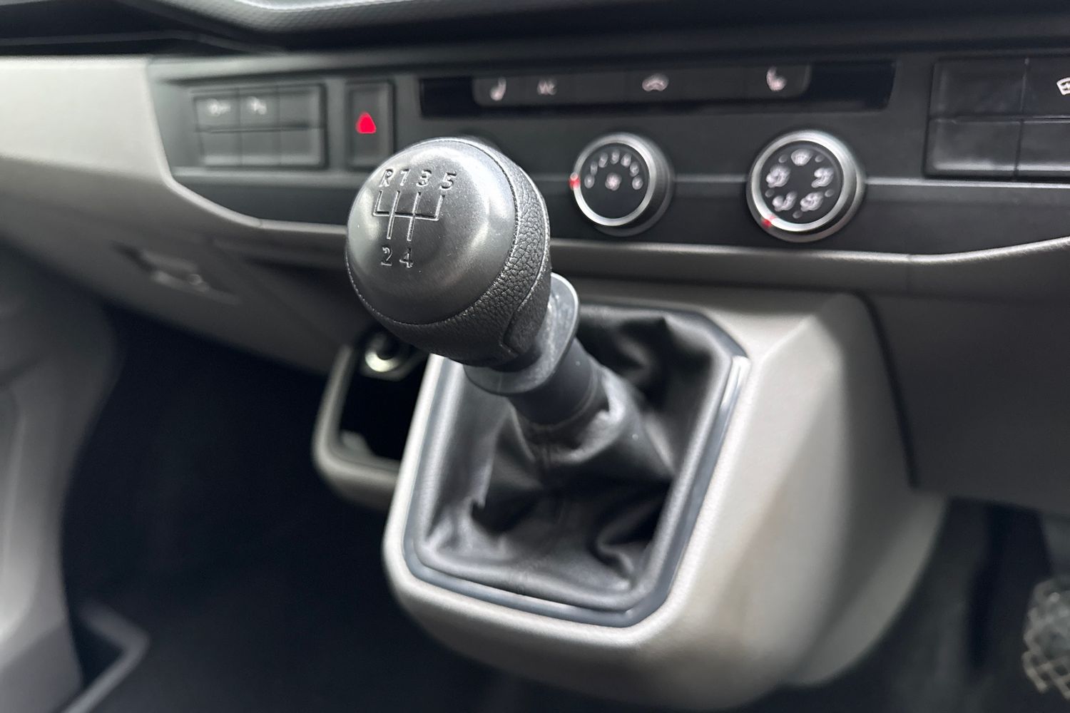 Used Volkswagen Transporter 2024 for sale - 77199364: Photo 23