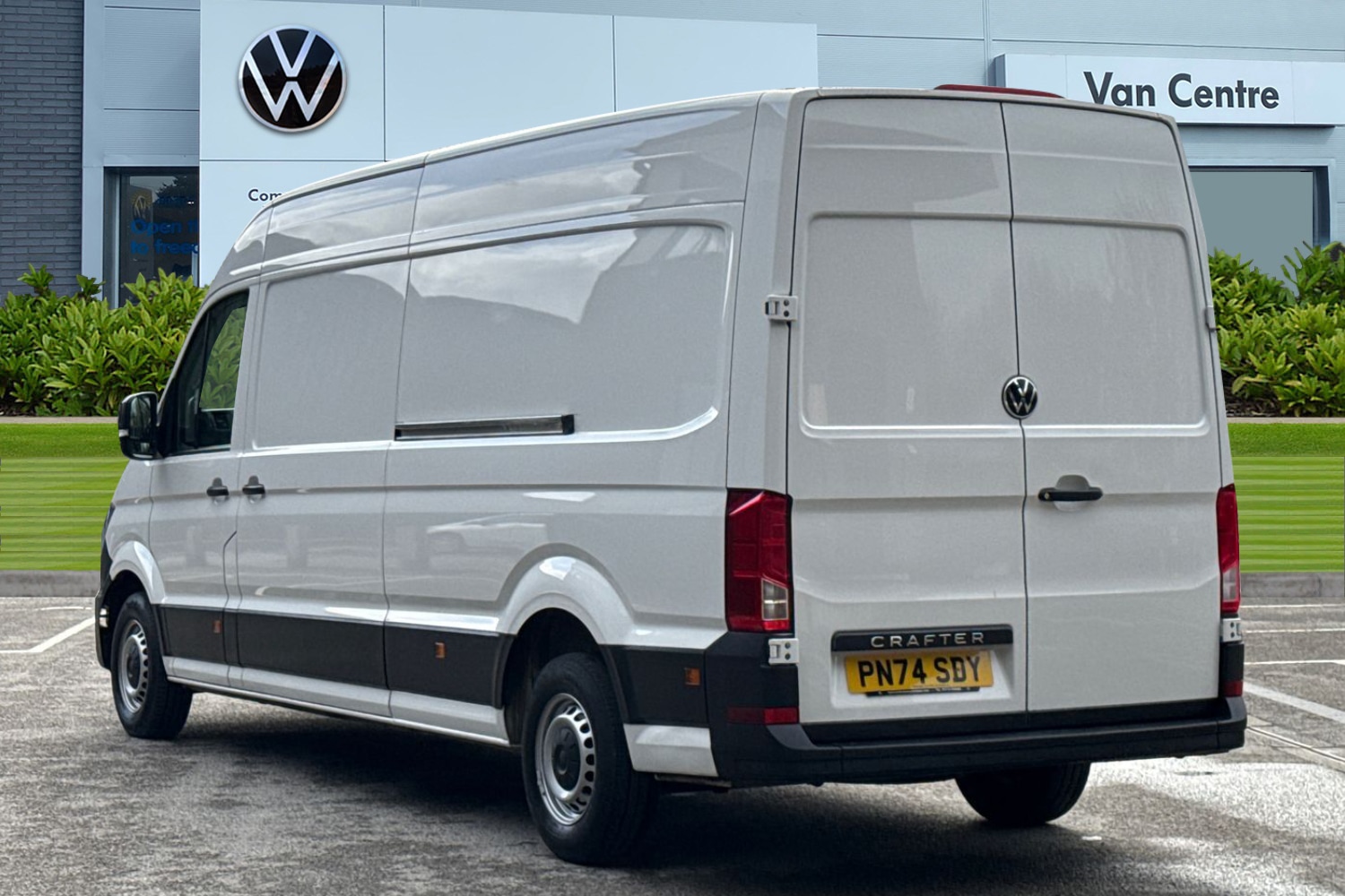 Used Volkswagen Crafter 2024 for sale - 78077437: Photo 2