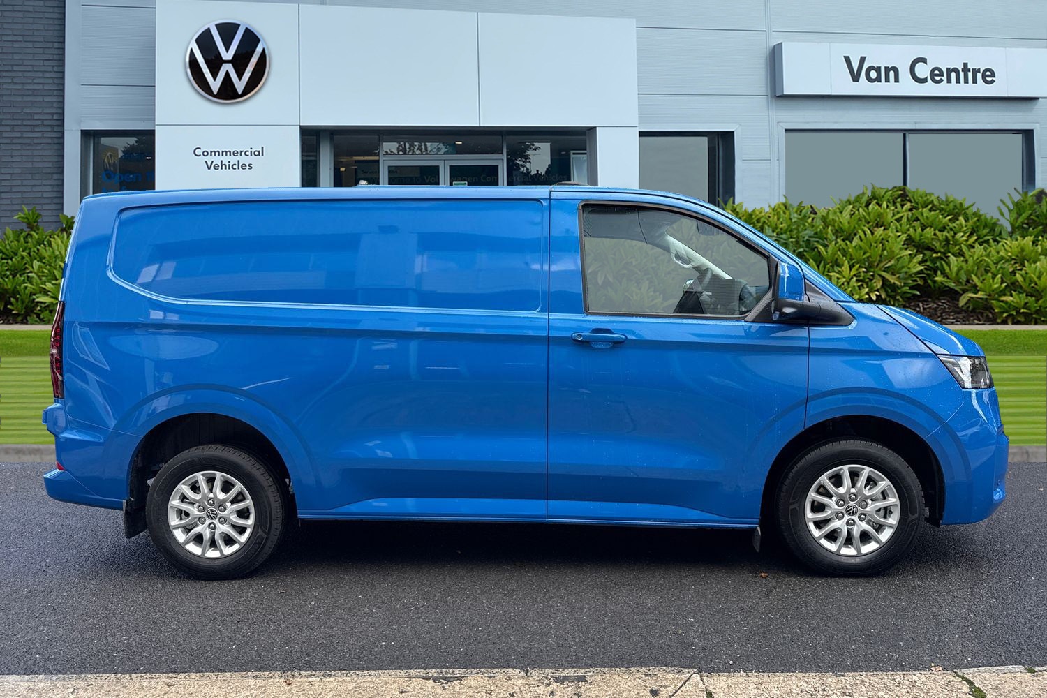 Used Volkswagen Transporter 2025 for sale - 76364595: Photo 3