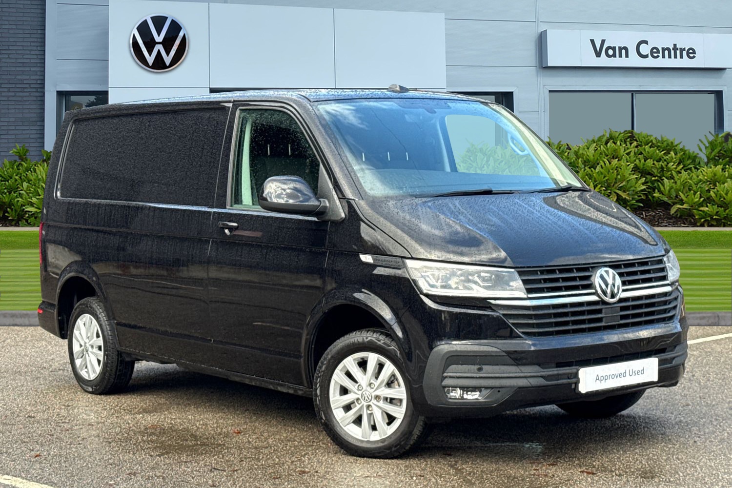Used Volkswagen Transporter 2024 for sale - 76641757: Photo 1