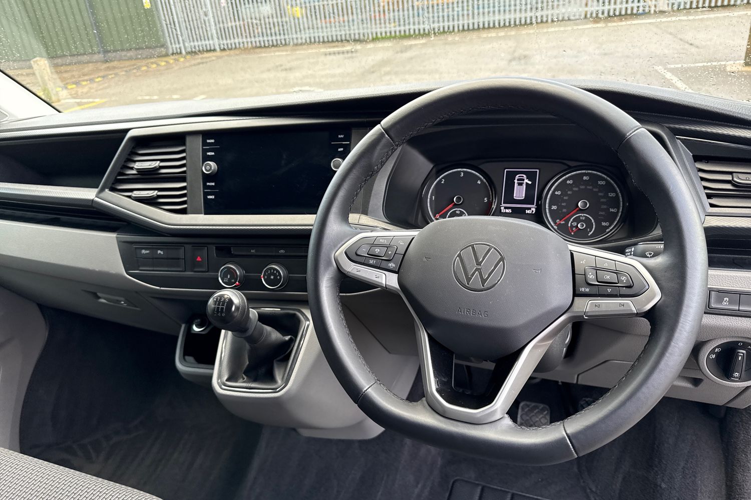 Used Volkswagen Transporter 2024 for sale - 76641757: Photo 18