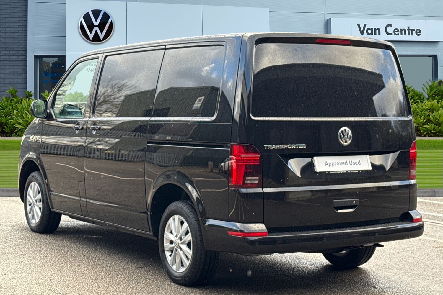 Used Volkswagen Transporter 2024 for sale - 76641757: Photo 2