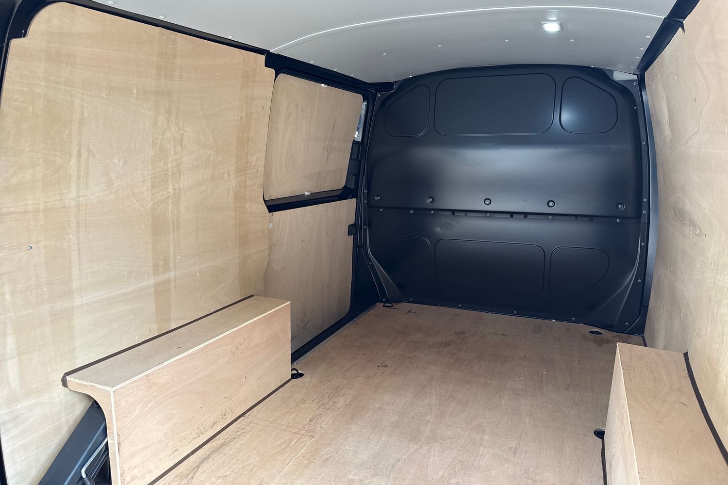 Used Volkswagen Transporter 2024 for sale - 76641757: Photo 35