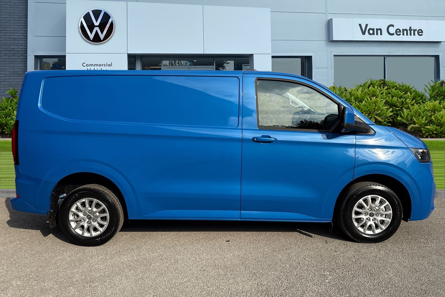 Used Volkswagen Transporter 2025 for sale - 76909402: Photo 3