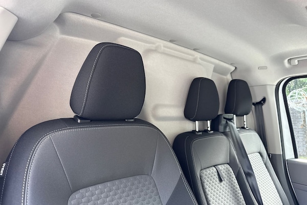 Used Volkswagen Transporter 2025 for sale - 76119860: Photo 23